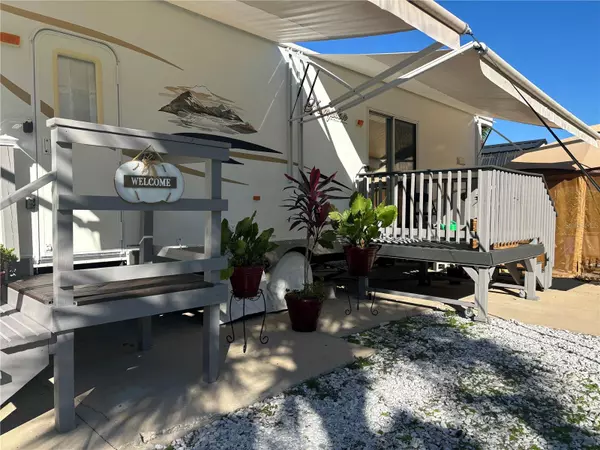 Silver Springs, FL 34488,3097 NE 102ND AVENUE RD