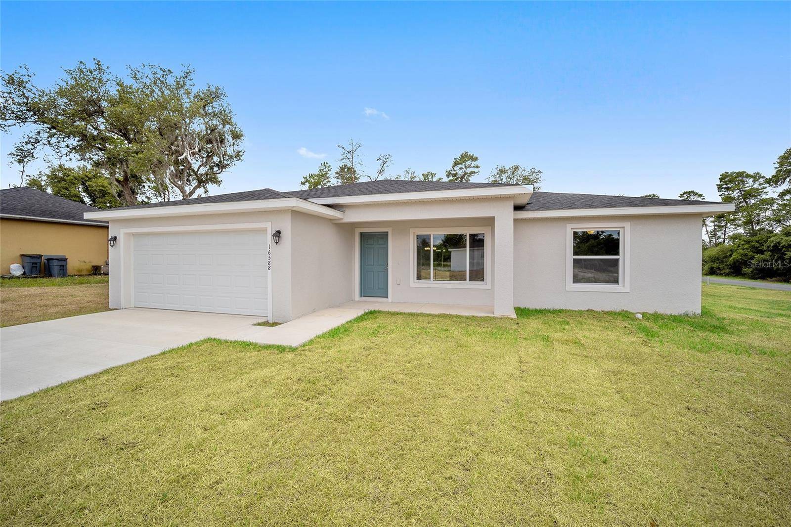 175 FISHER WAY TRL, Ocklawaha, FL 32179