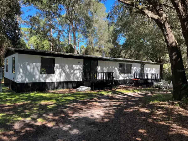 6839 SE 180TH AVENUE RD, Ocklawaha, FL 32179