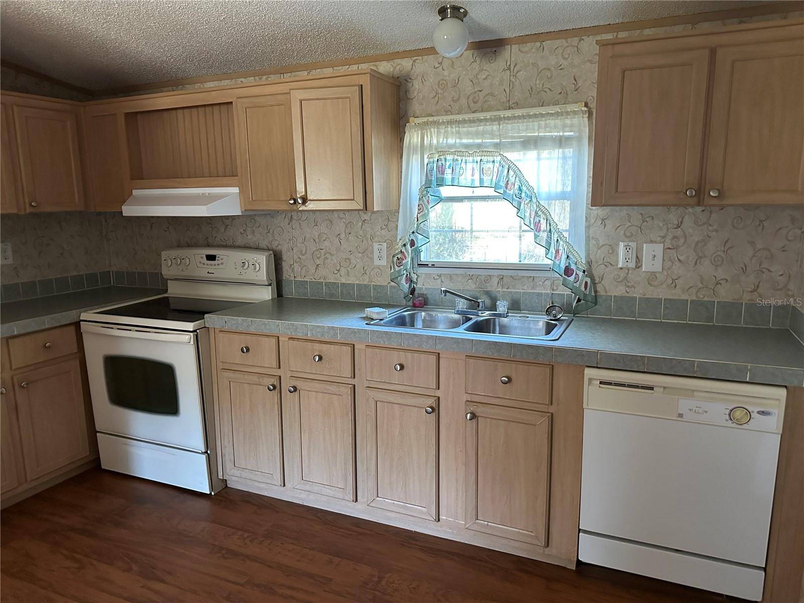 Williston, FL 32696,640 SE 10TH ST