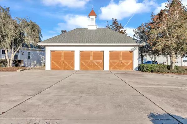 Ocala, FL 34472,8444 LEEWARD AIR RANCH CIR