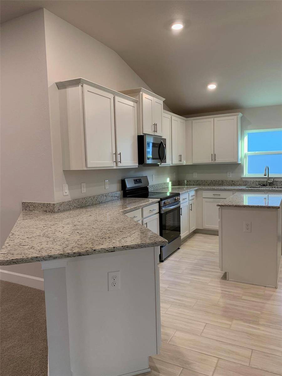 Beverly Hills, FL 34465,418 W FAIRWAYS VIEW DR