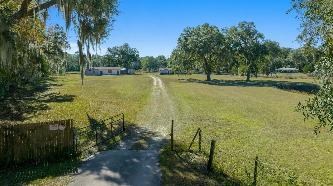 4248 NE 175TH STREET RD, Citra, FL 32113