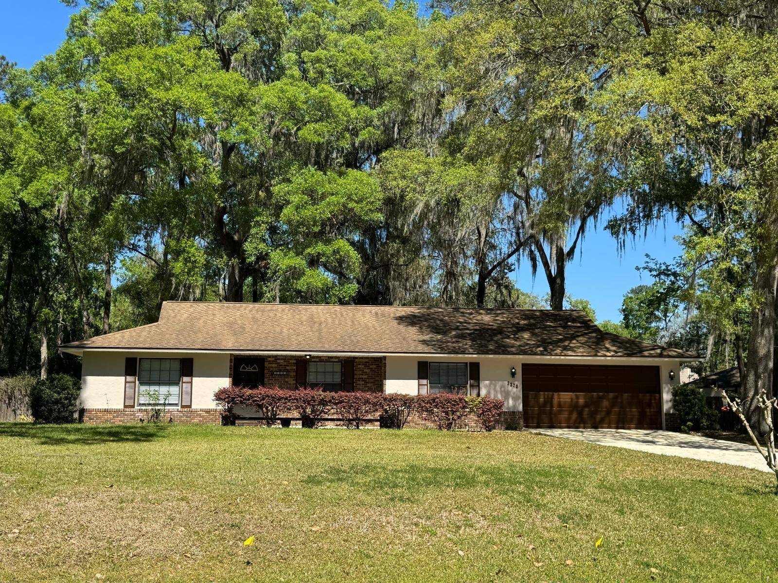 2323 SE 40TH STREET RD, Ocala, FL 34480