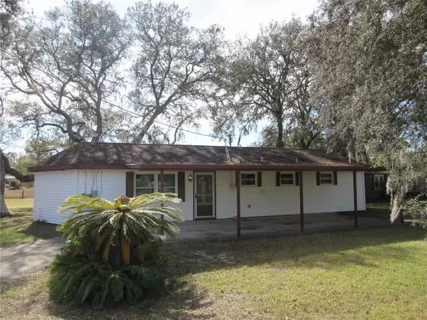 18782 SE 50TH ST, Ocklawaha, FL 32179