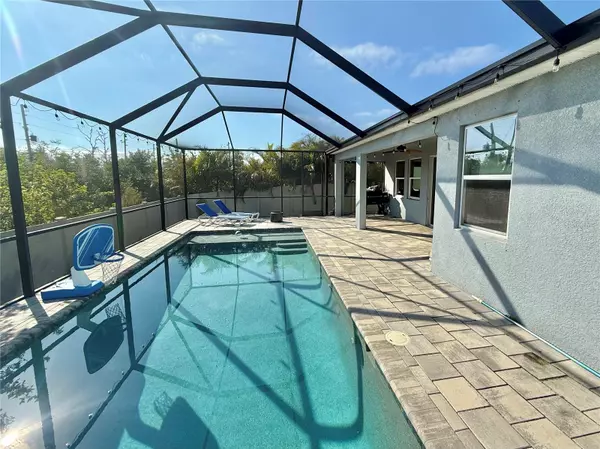 Tarpon Springs, FL 34689,1280 WINDY BAY SHL