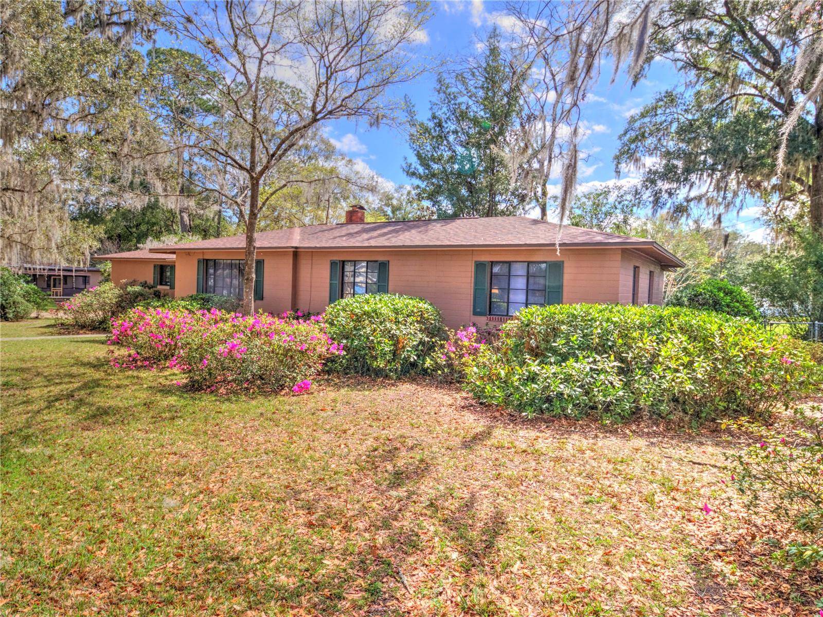 Ocala, FL 34470,1034 NE 11TH ST