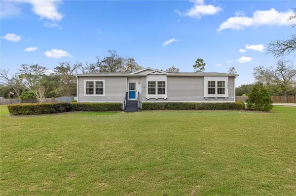11420 SE 156TH AVE, Ocklawaha, FL 32179