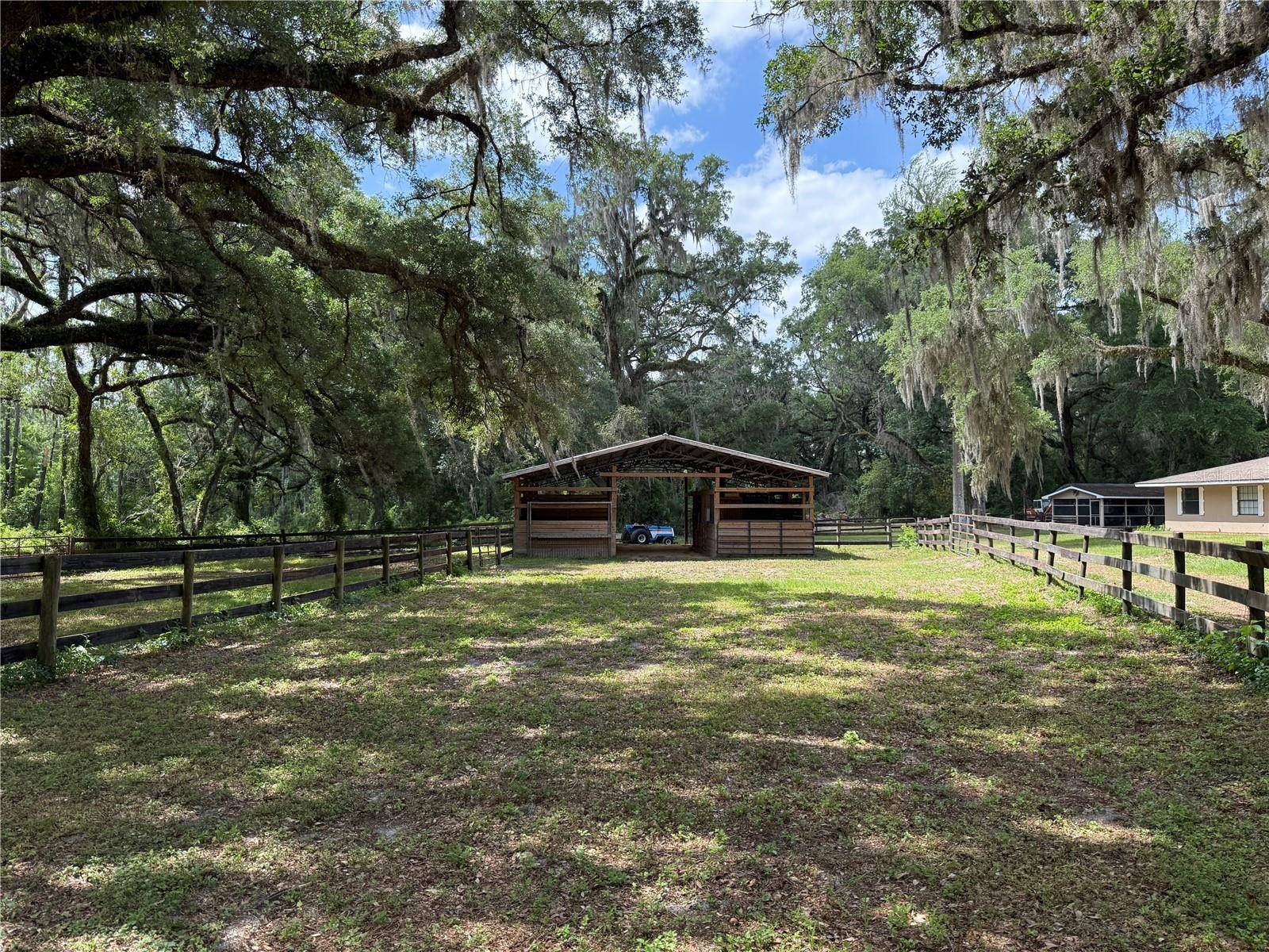 Ocala, FL 34482,6 SADDLE DR
