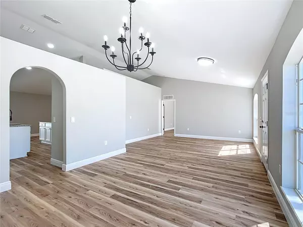 Ocala, FL 34480,4541 SE 30TH ST