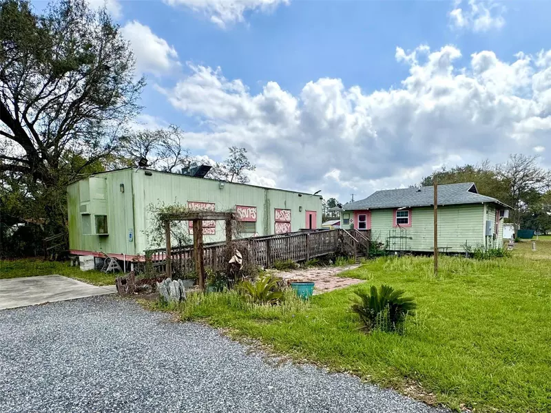 219 W SEMINOLE AVE, Bushnell, FL 33513