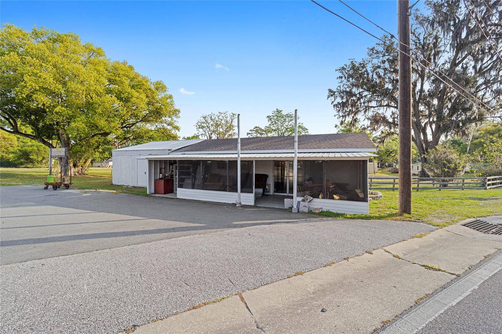 6221 SE 110TH ST, Belleview, FL 34420