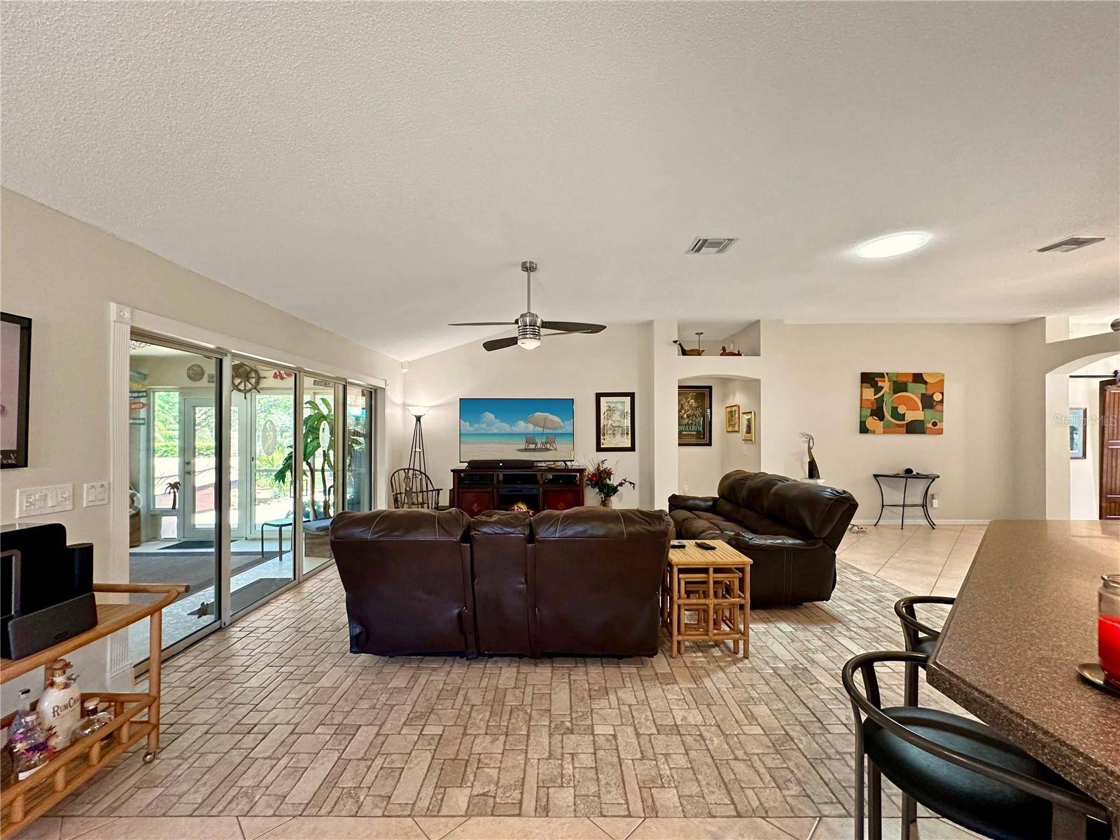 The Villages, FL 32162,867 CASTLEBERRY CIR