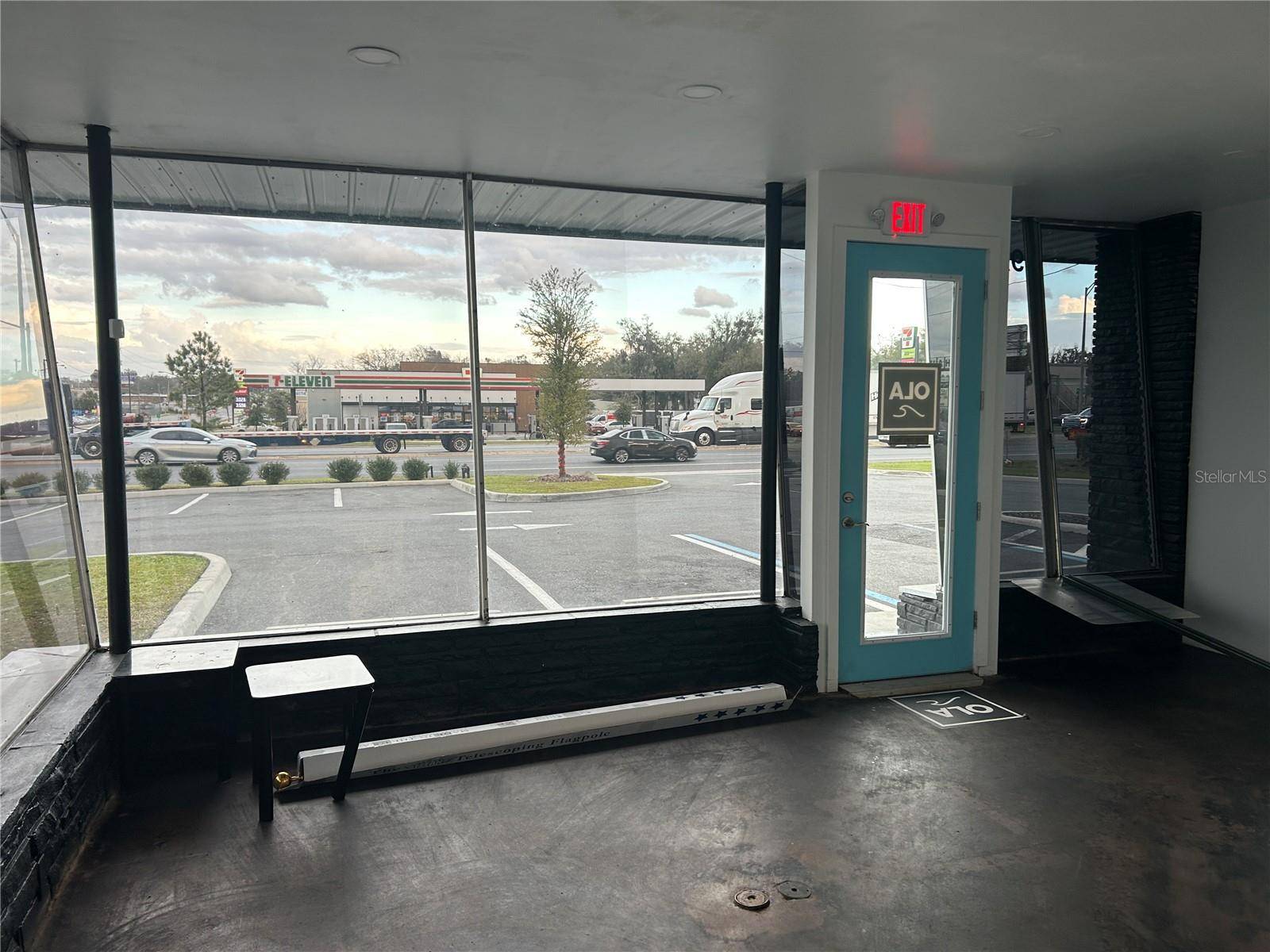Ocala, FL 34475,920 N PINE AVE