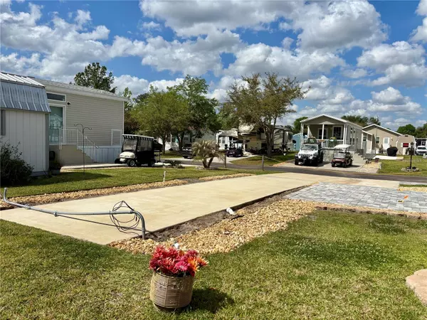 Silver Springs, FL 34488,3041 NE 104TH AVE