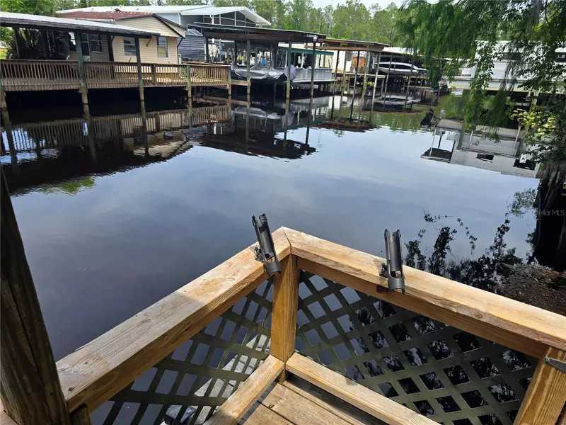 119 WALT LN, Satsuma, FL 32189