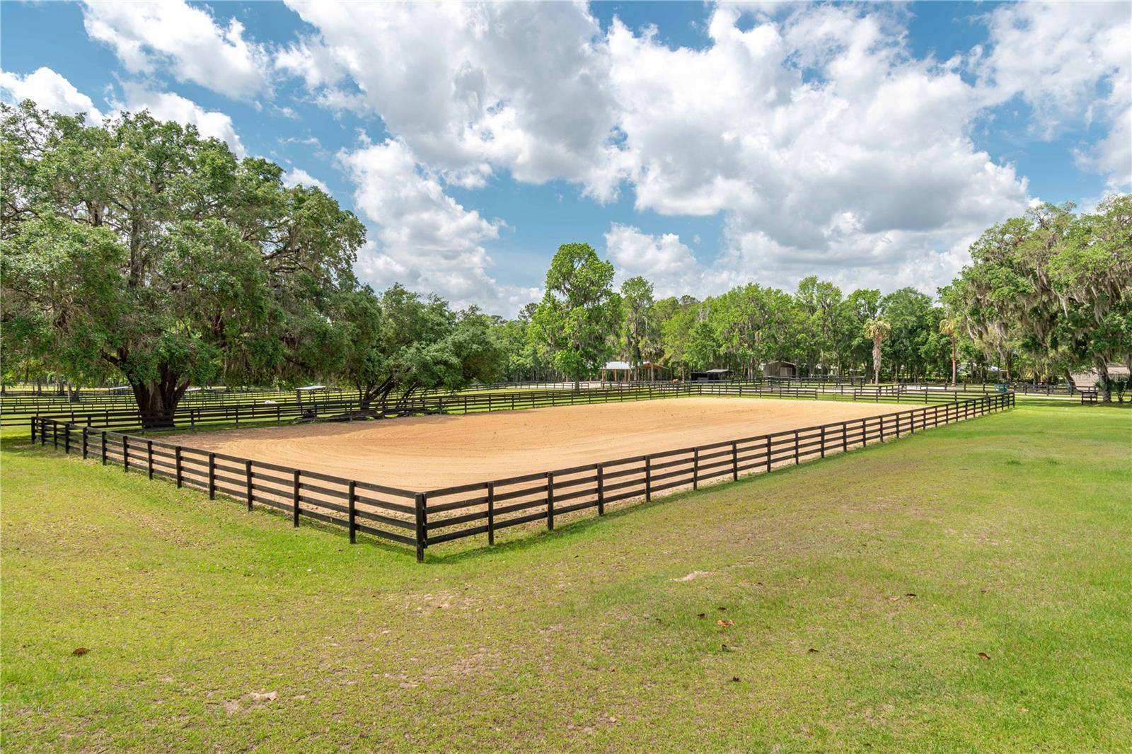 Reddick, FL 32686,7495 W HIGHWAY 316