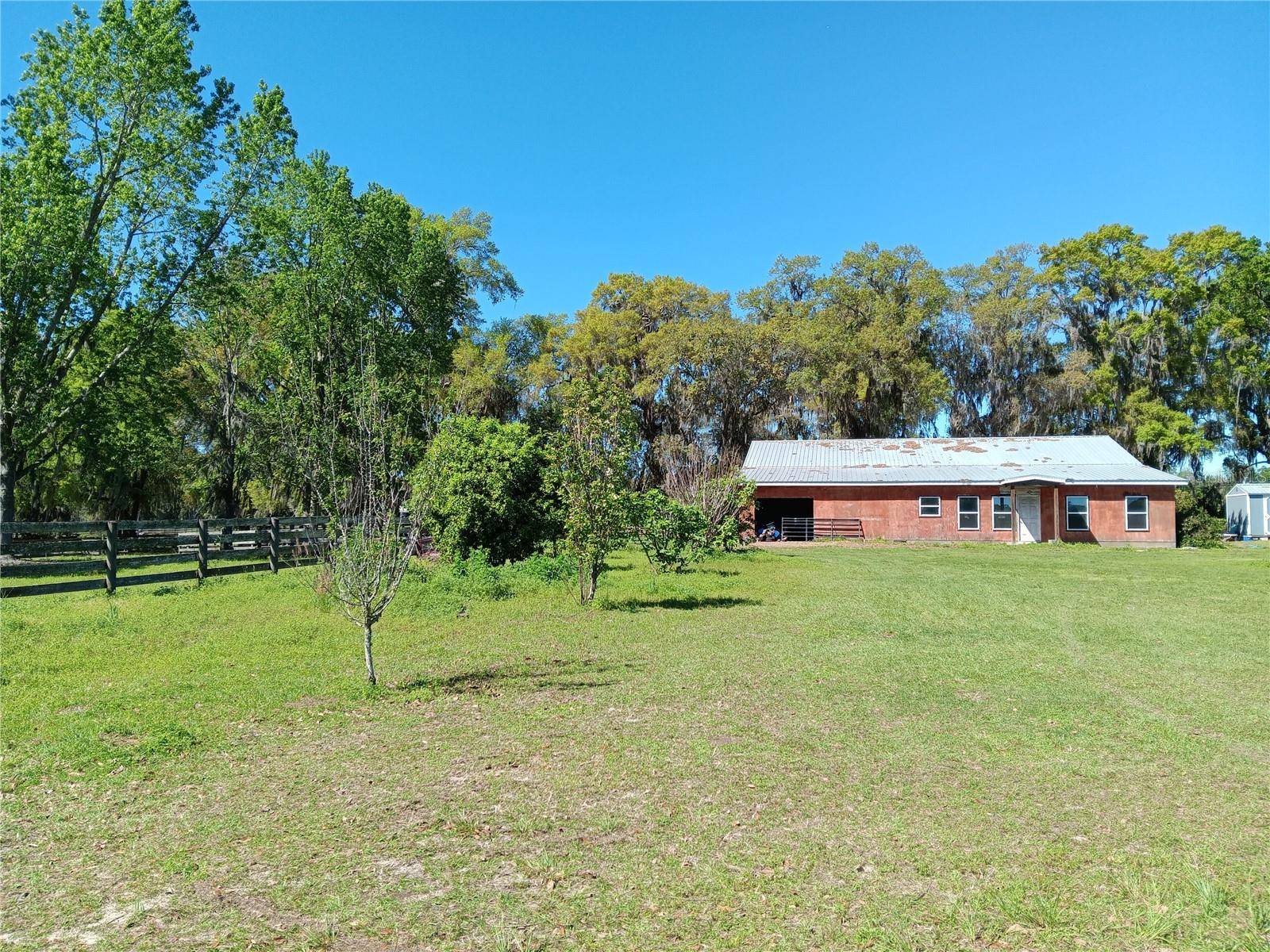 2630 NW 140TH ST, Citra, FL 32113