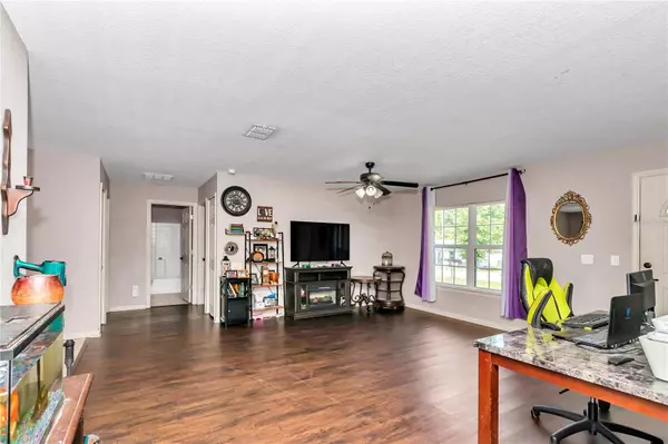 Ocala, FL 34472,72 DOGWOOD LOOP