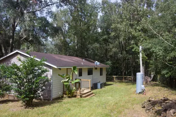 Reddick, FL 32686,14121 NW HIGHWAY 225