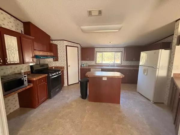 Ocala, FL 34481,16636 SW 45TH ST