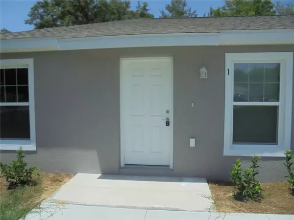 Ocklawaha, FL 32179,1 FISHER TERRACE TRCE #101