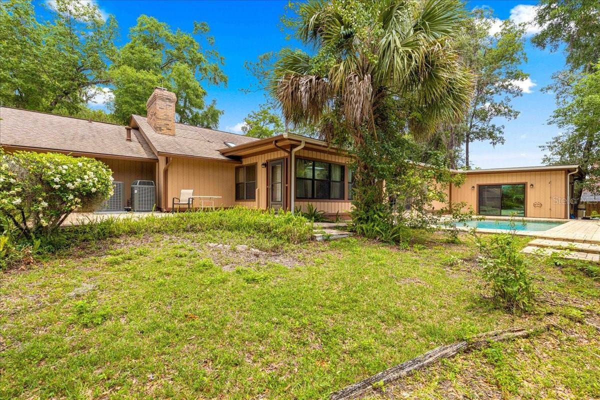 Ocala, FL 34471,2416 SE 15TH ST