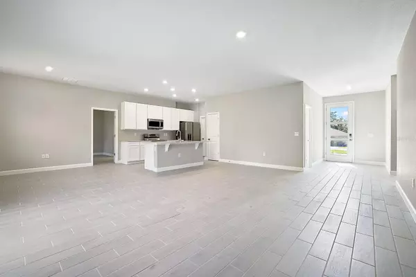 Ocala, FL 34473,16094 SW 42ND TER
