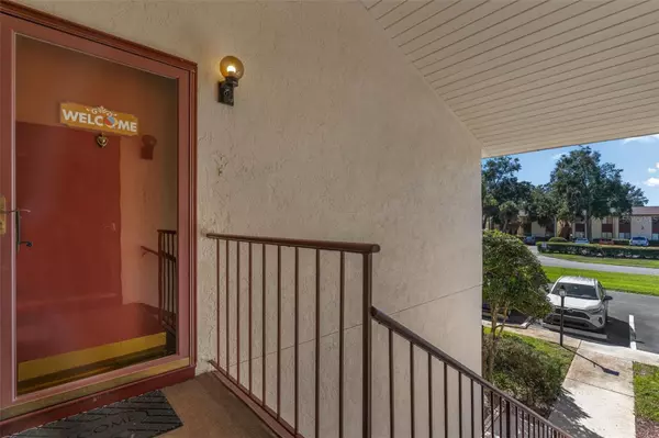 Ocala, FL 34472,688 MIDWAY DR #B