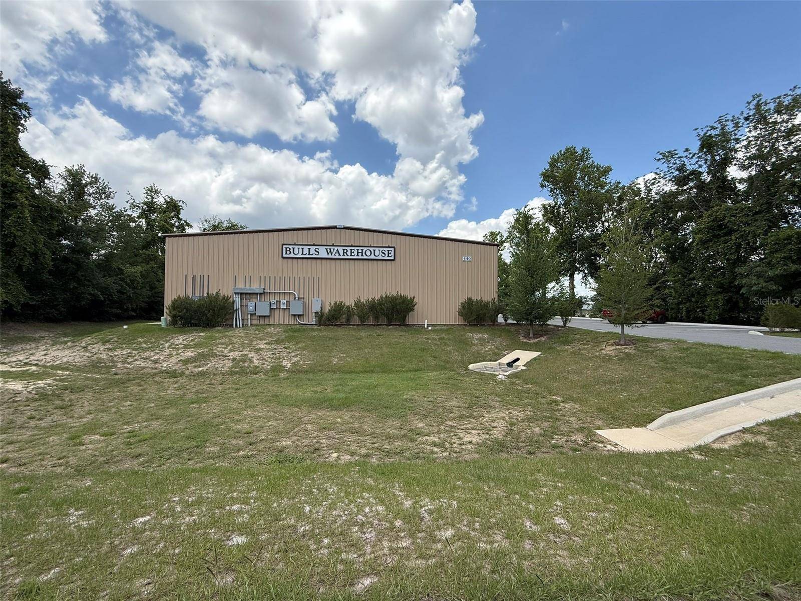 Ocala, FL 34474,440 SW 52ND AVE #6-8