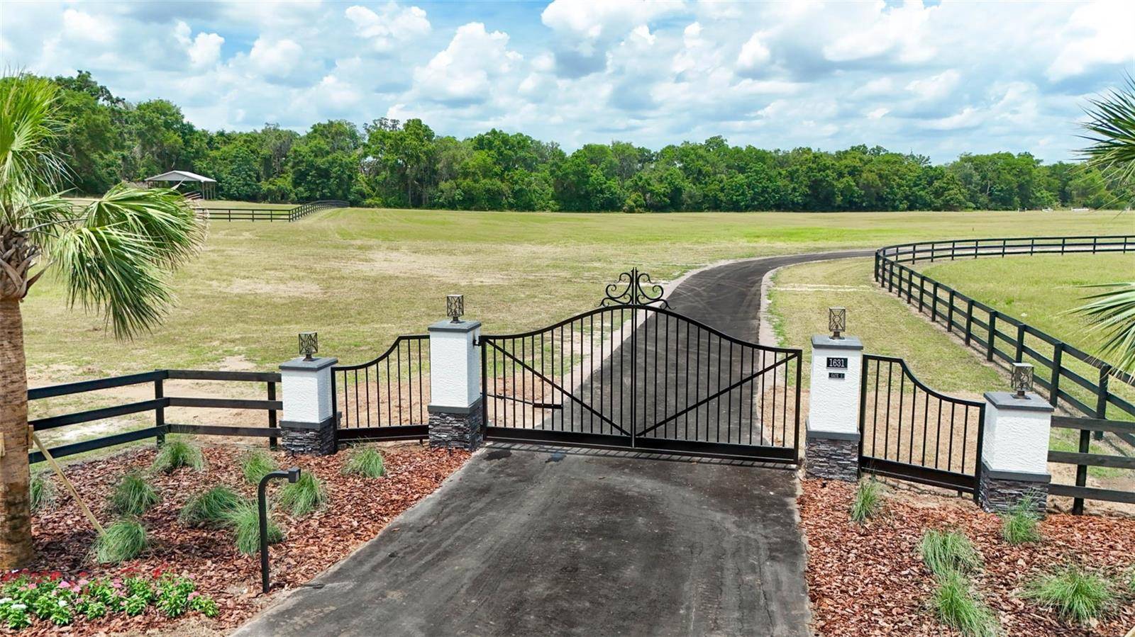 Citra, FL 32113,1631 W HWY 329