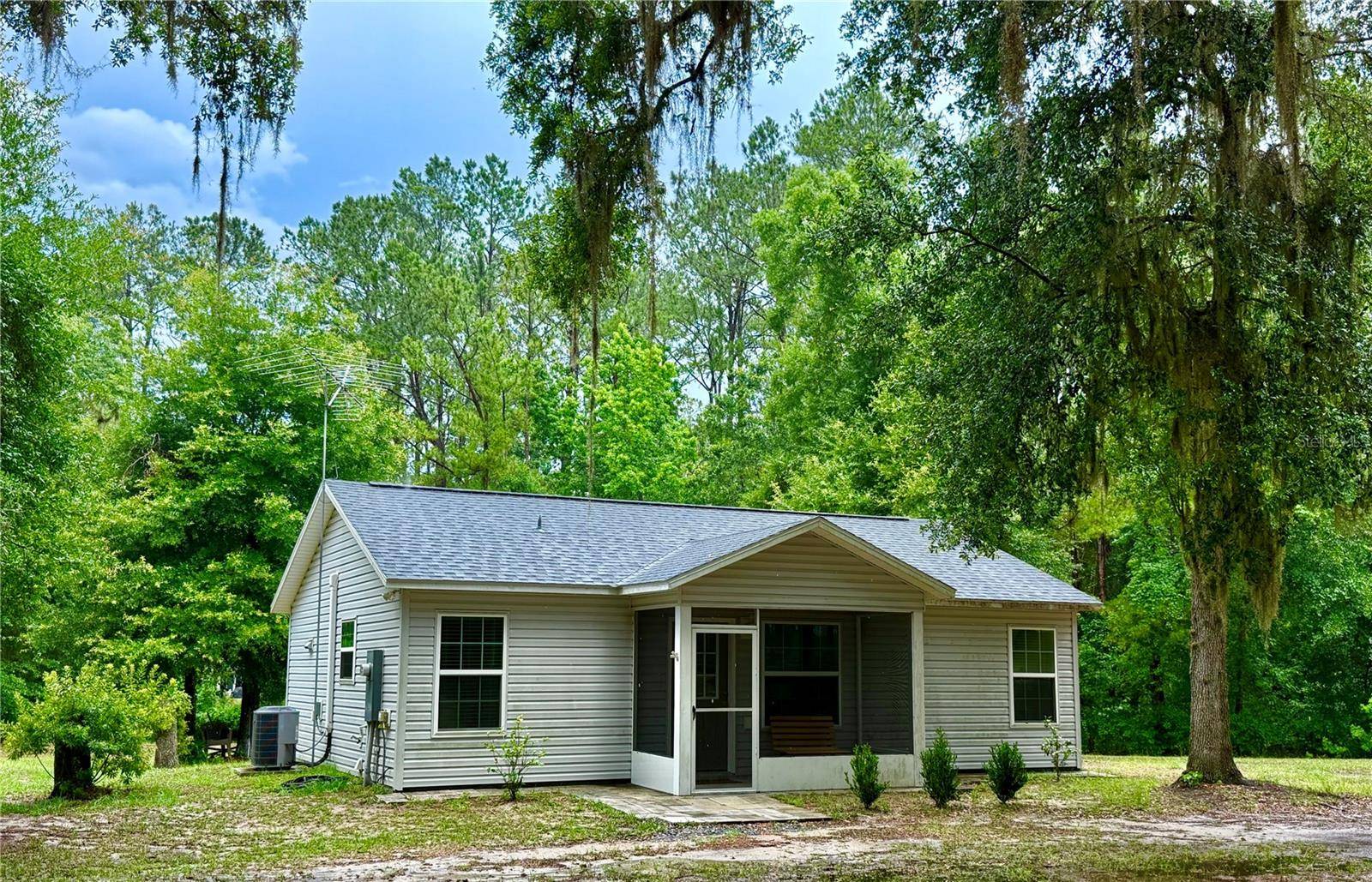 18670 NW 88TH AVENUE RD, Reddick, FL 32686