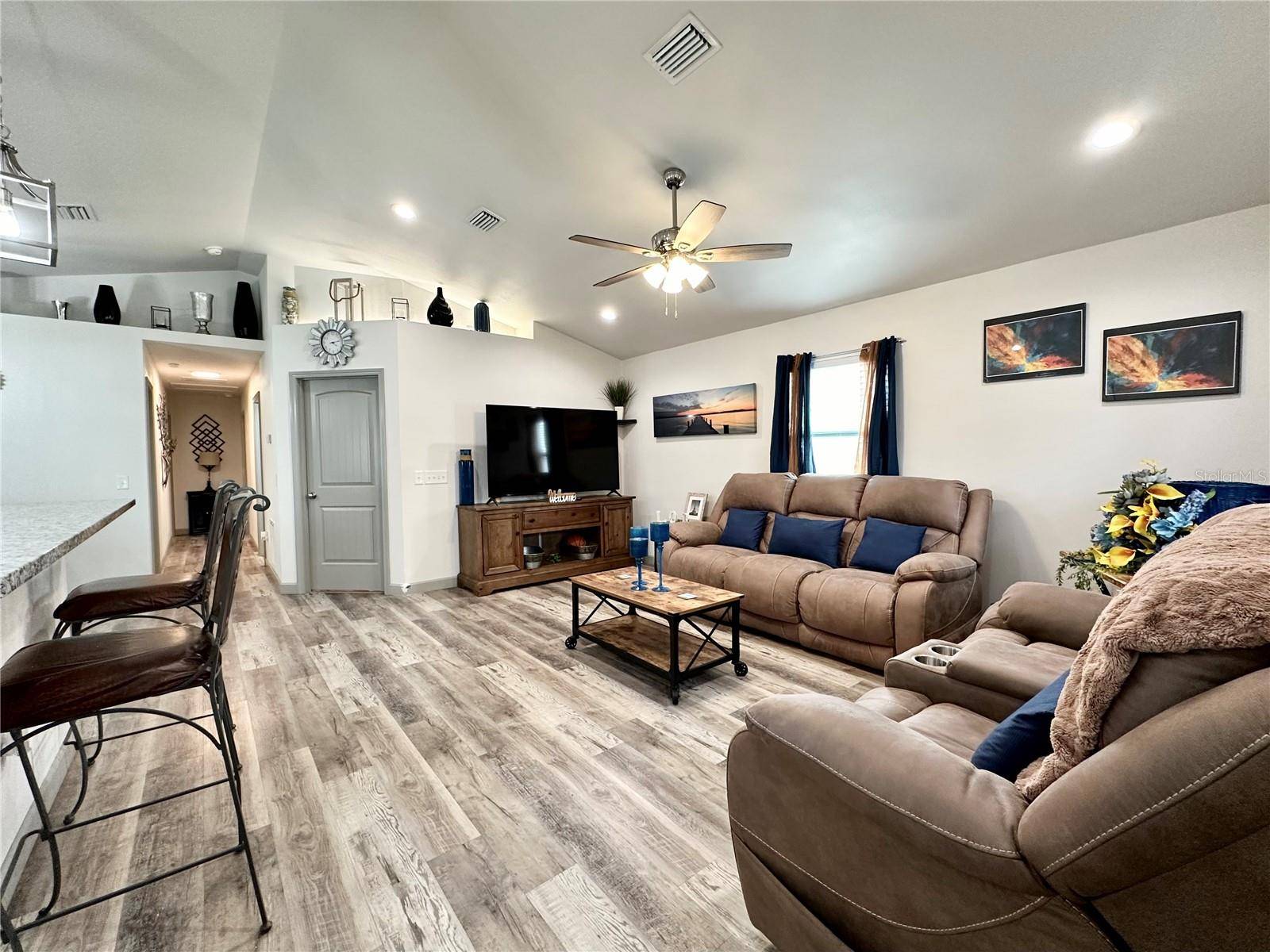 High Springs, FL 32643,23167 NW 180TH PL