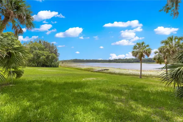 Lady Lake, FL 32159,3000 PINE GROVE LN