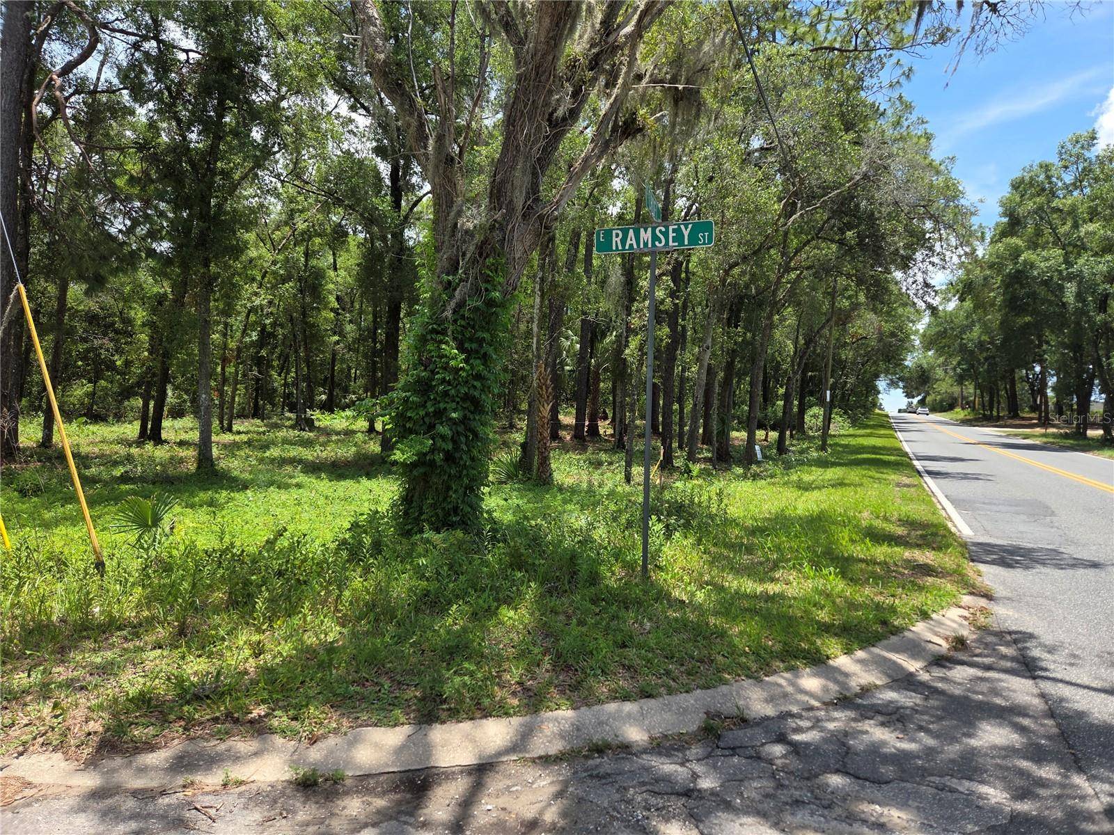 525 N CROFT AVE, Inverness, FL 34453