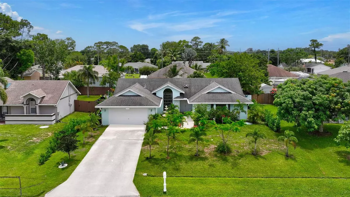 Port St Lucie, FL 34983,502 SE GUAVA TER