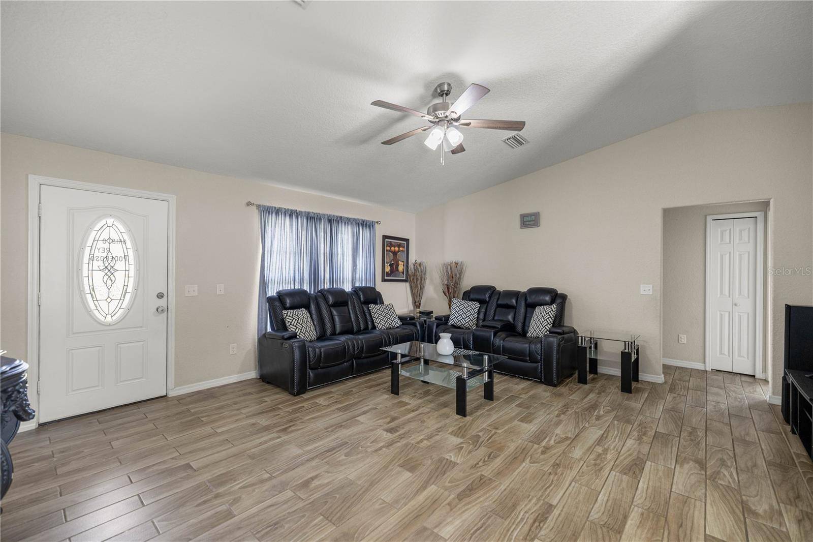 Ocala, FL 34472,28 HEMLOCK RADIAL LOOP