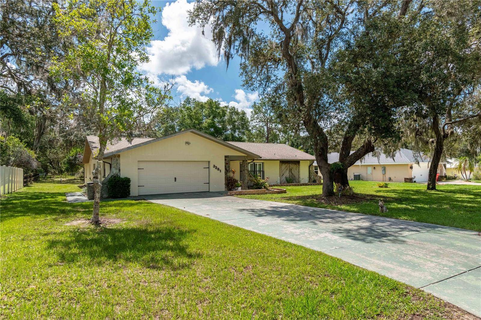 Inverness, FL 34450,3231 S EAGLE PT