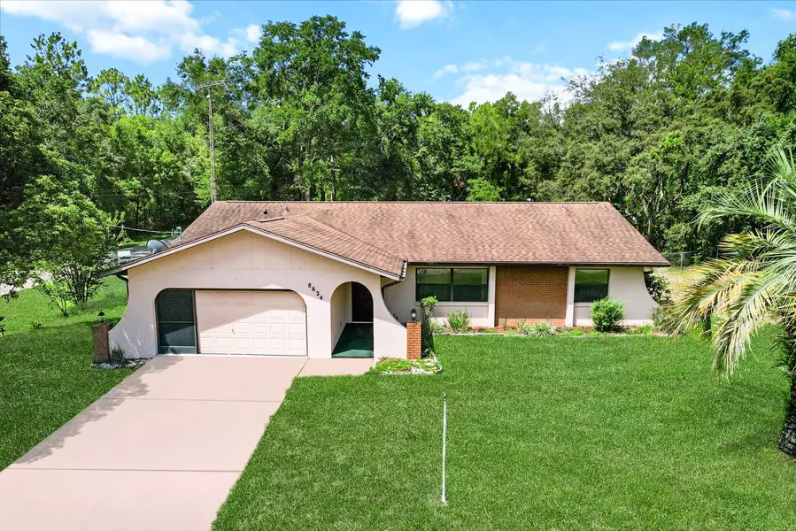 8624 N DOVE ORCHID DR, Citrus Springs, FL 34434