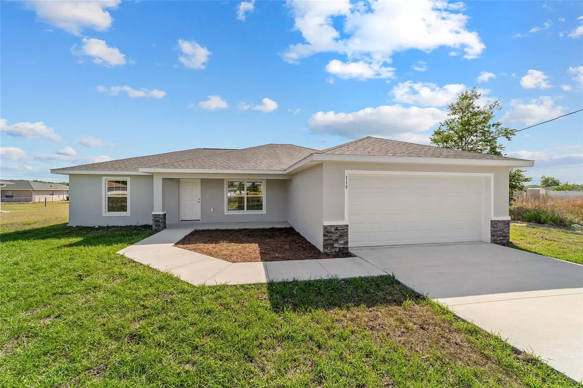 Ocklawaha, FL 32179,82 BAY RD