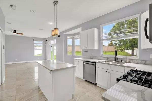 Oldsmar, FL 34677,544 LAKE CYPRESS CIR
