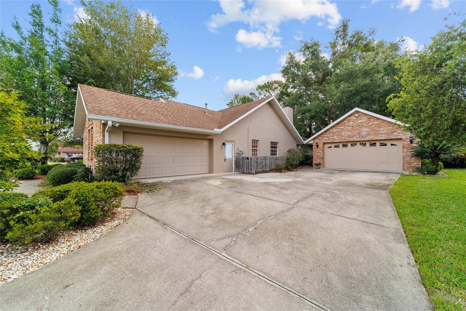Silver Springs, FL 34488,5980 NE 57TH LOOP