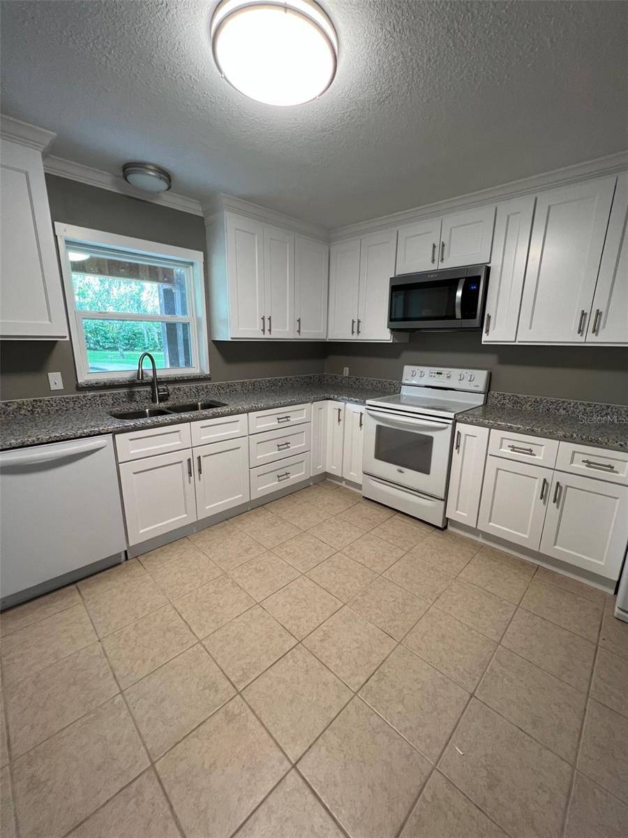 Ocala, FL 34470,4019 E FORT KING ST