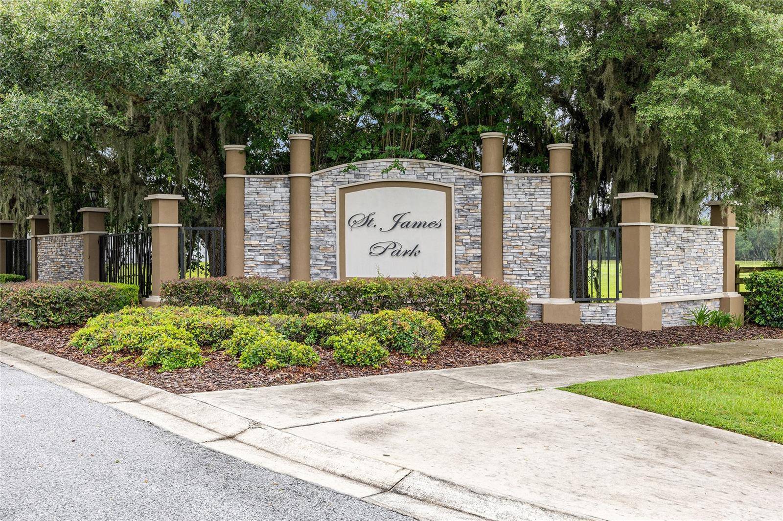 Ocala, FL 34475,NW 2ND AVE