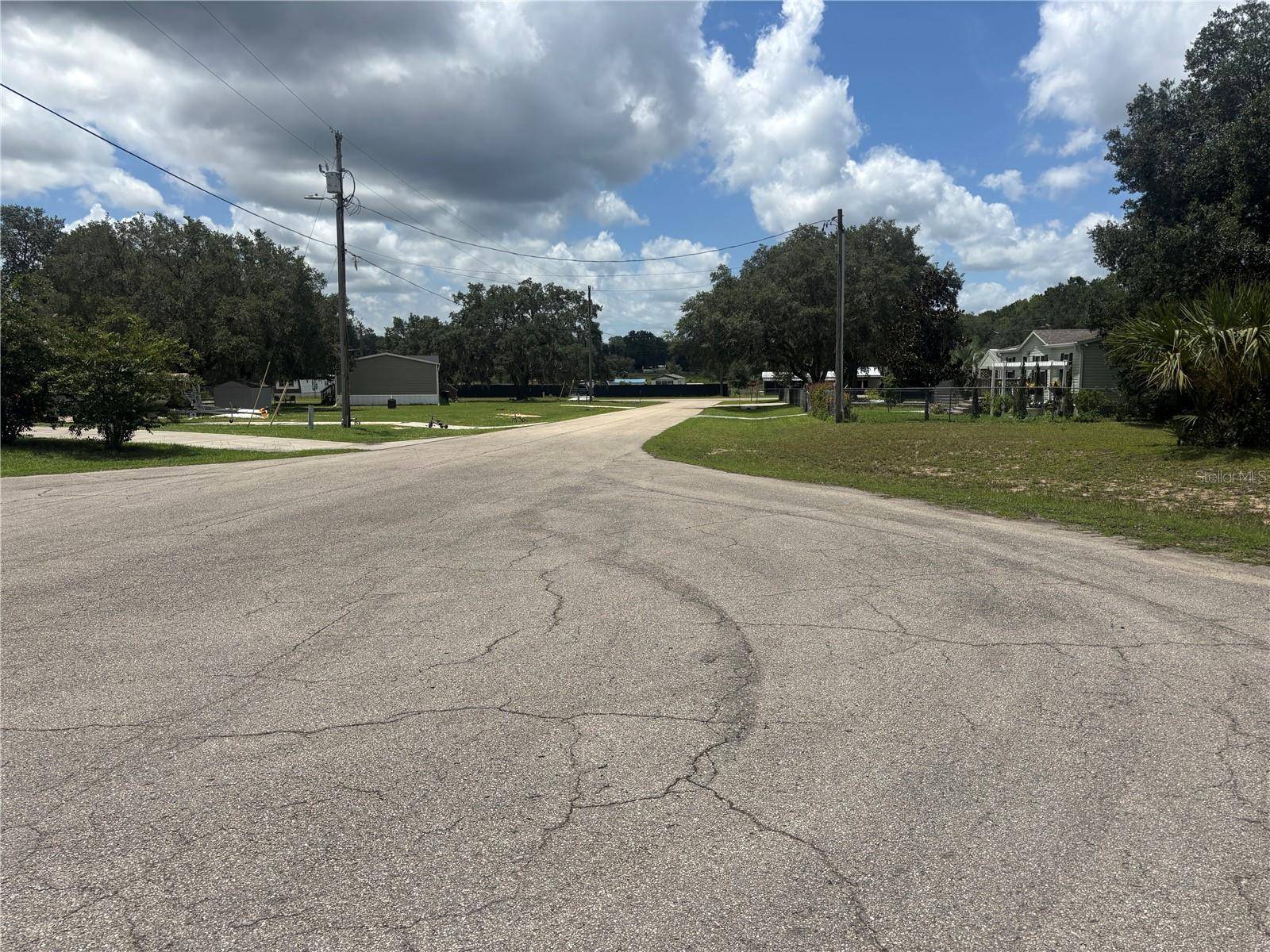 Ocklawaha, FL 32179,5924 SE 184TH CT