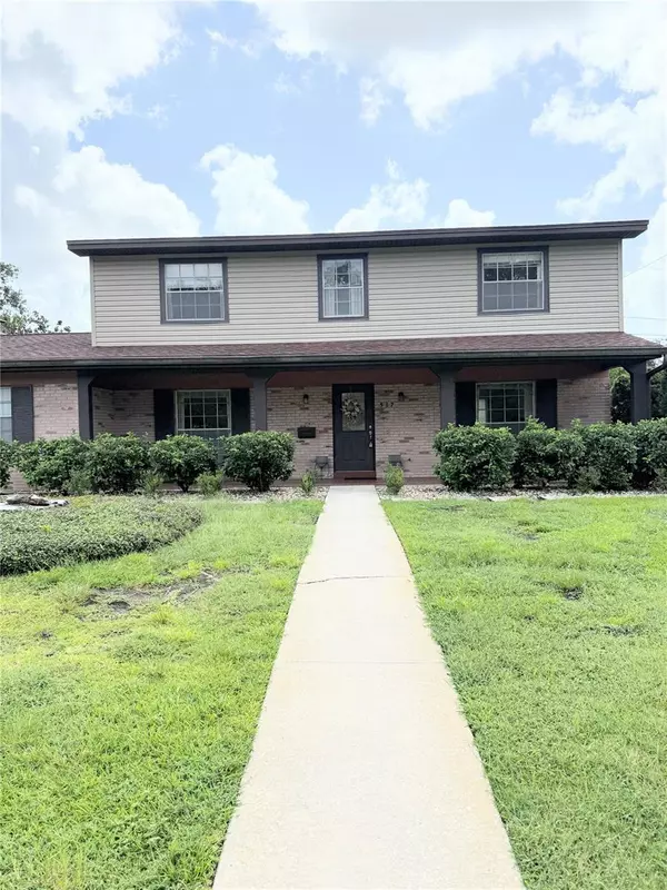 517 ROLLINGVIEW DR, Temple Terrace, FL 33617