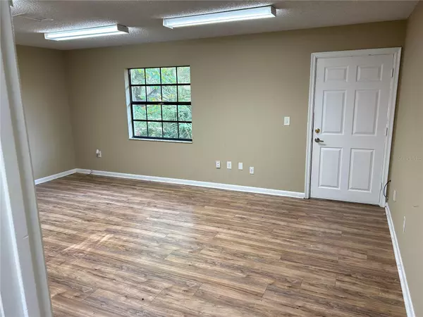 Ocala, FL 34470,2945 NE 3RD ST #203