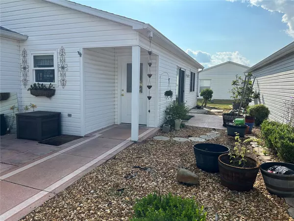 The Villages, FL 32159,706 VILLITA LN