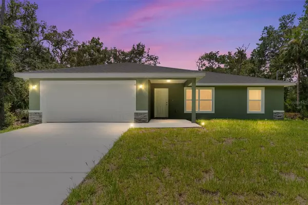 4 SEQUOIA DRIVE CT, Ocklawaha, FL 32179