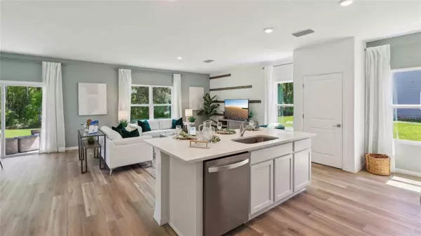 Weeki Wachee, FL 34613,10447 TUCKER RD